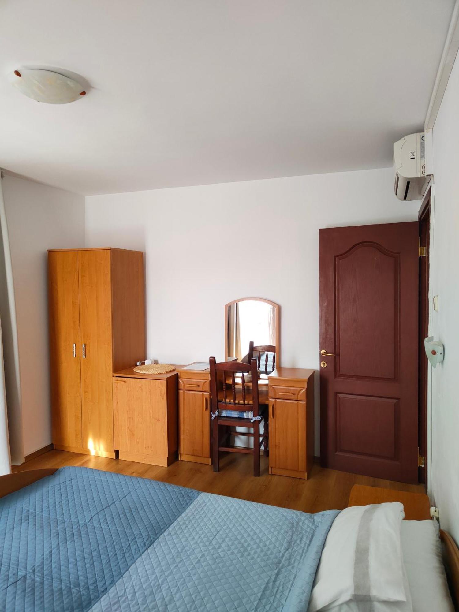 Guest Rooms Melsambria ネセバル エクステリア 写真